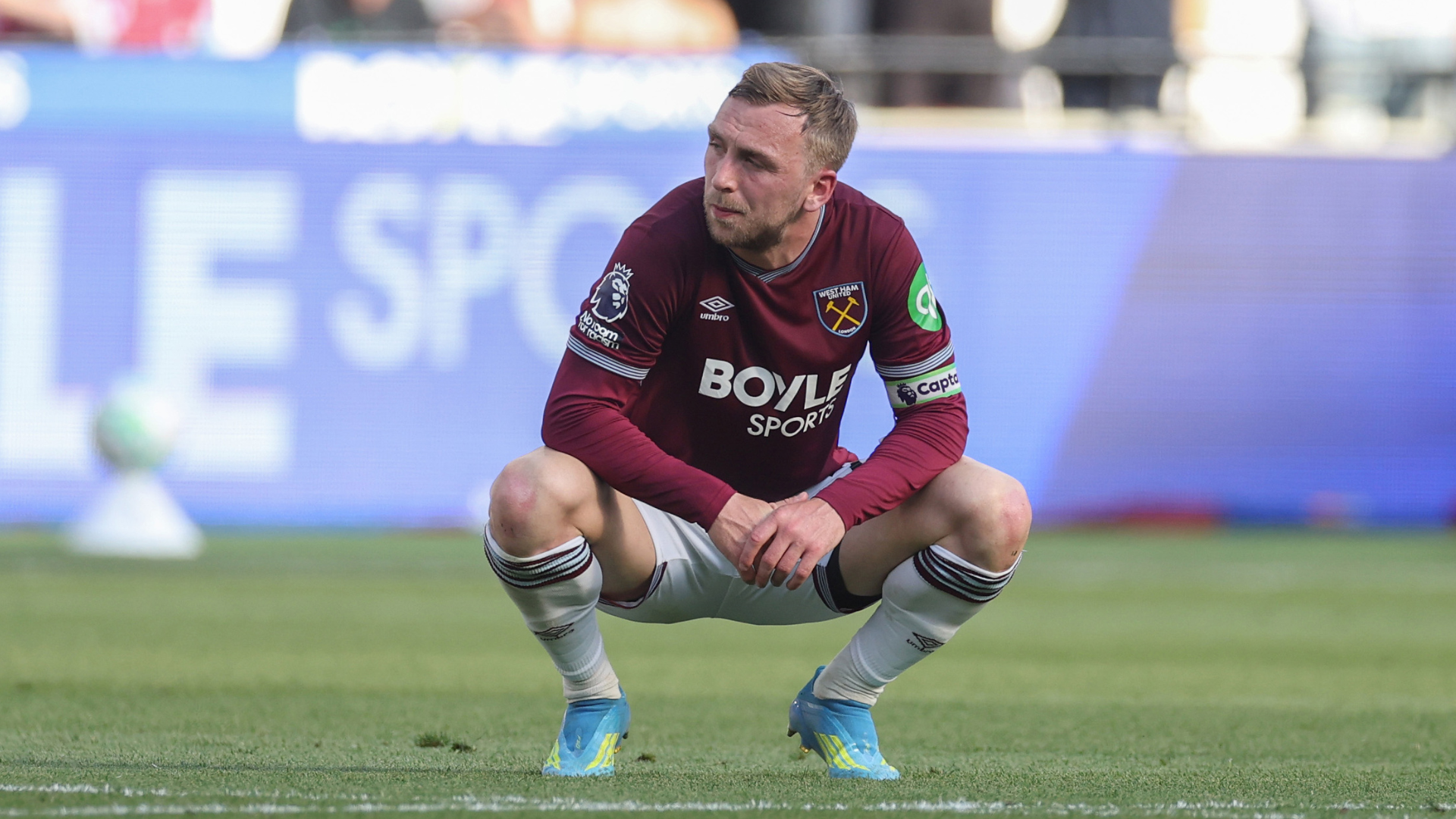 Bowen sorry for West Ham relegation