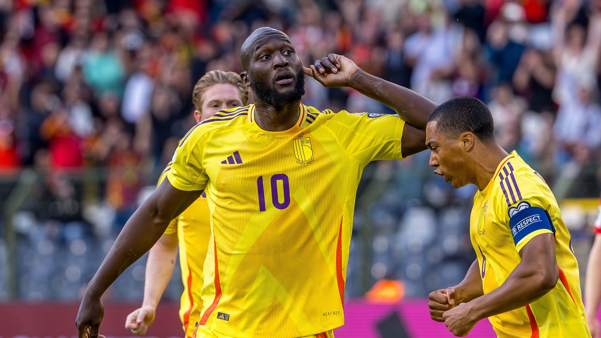 Lukaku curious about younger gen