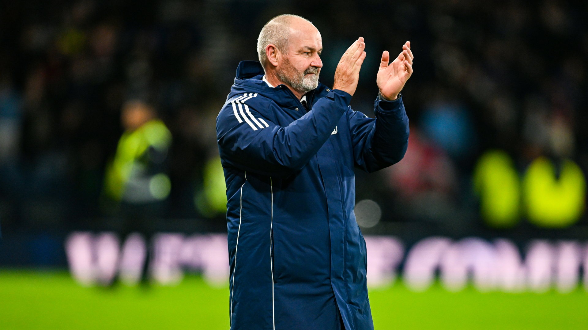 Clarke signs new Scotland contract