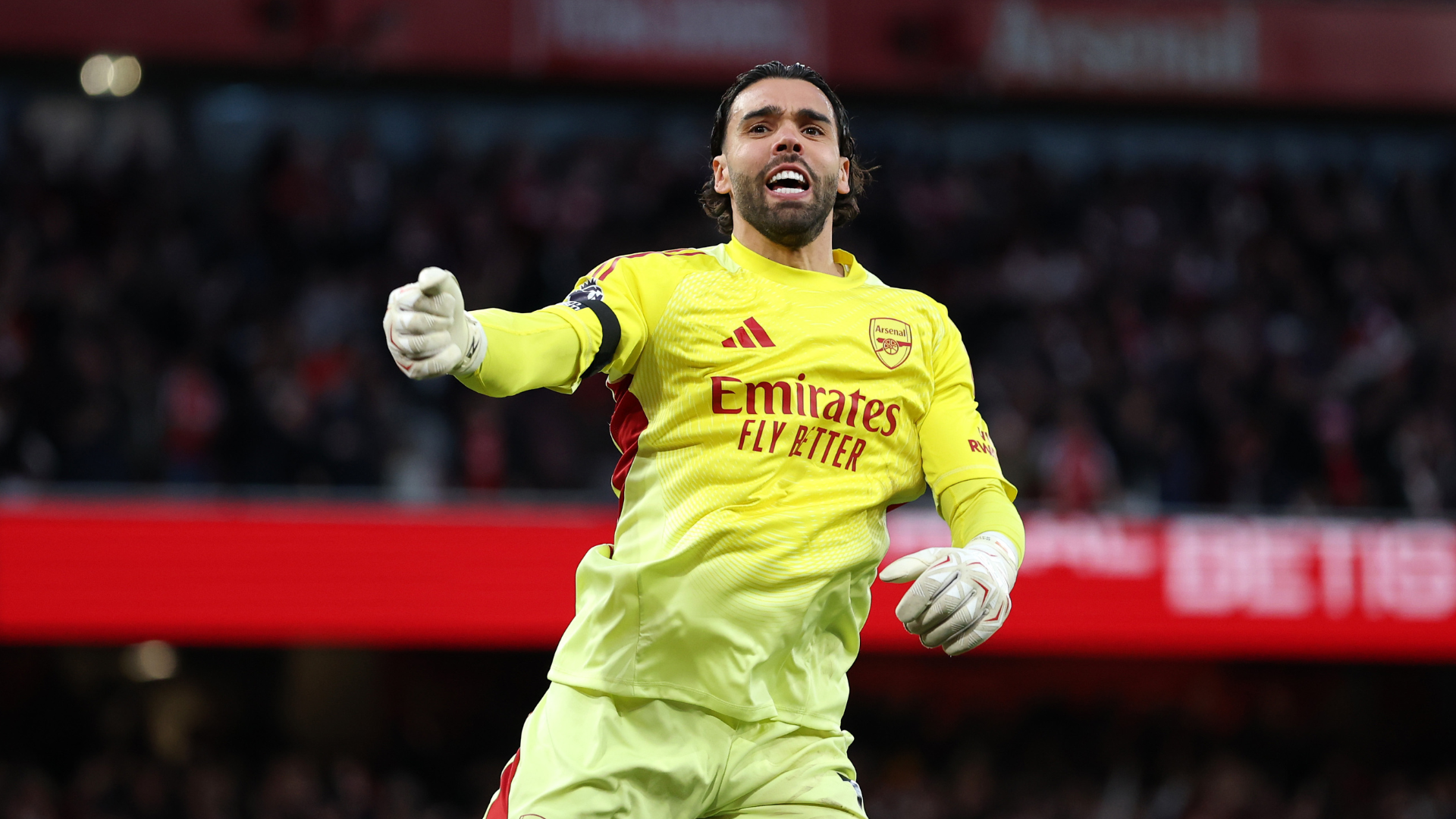 Raya: Arsenal have big chance v PSG