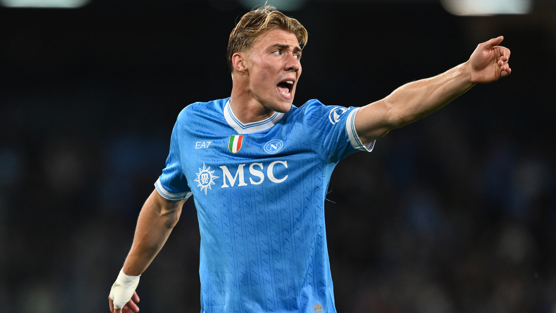 Hojlund joins Napoli permanently