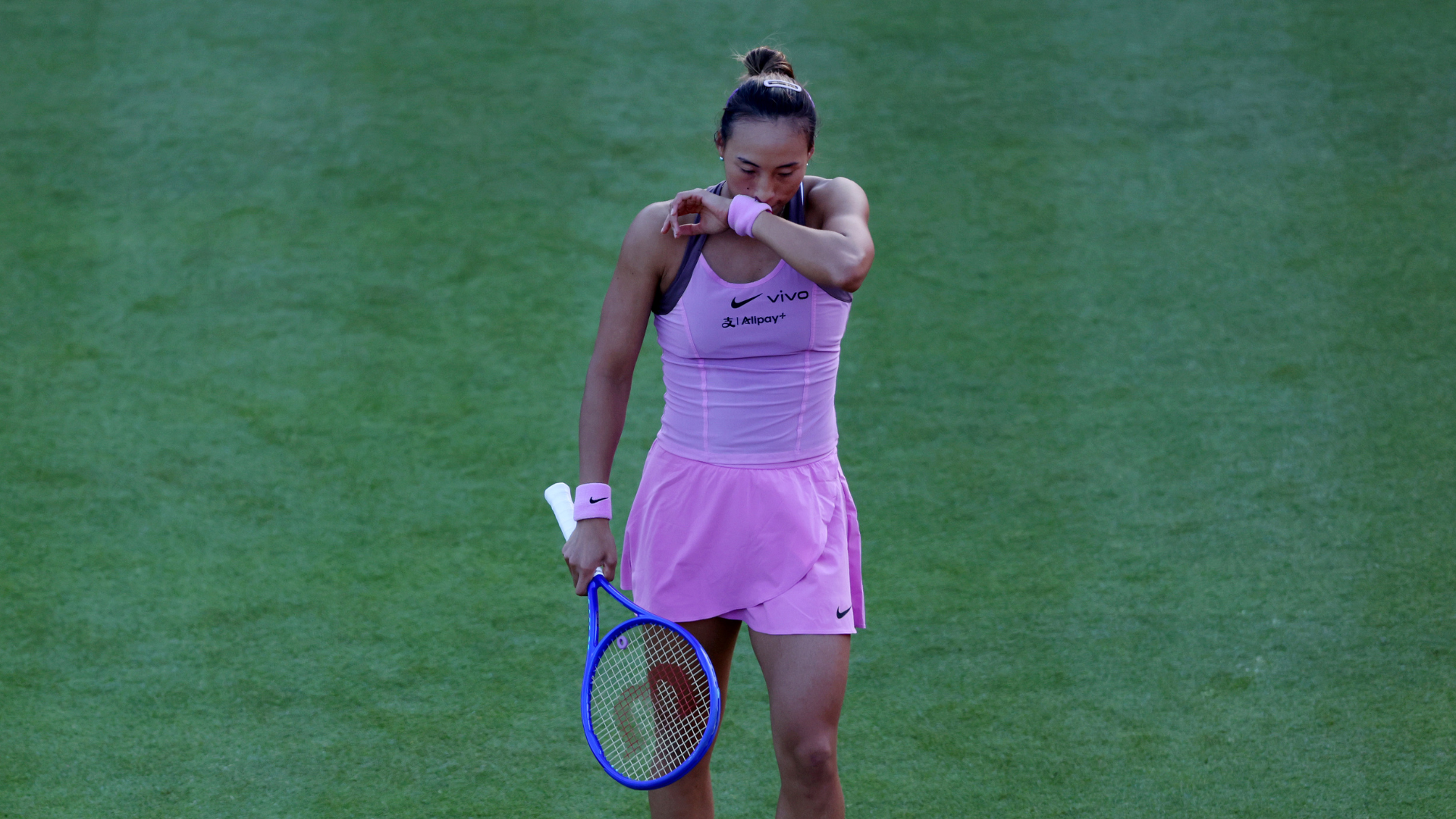 Zheng loses Queen's opener