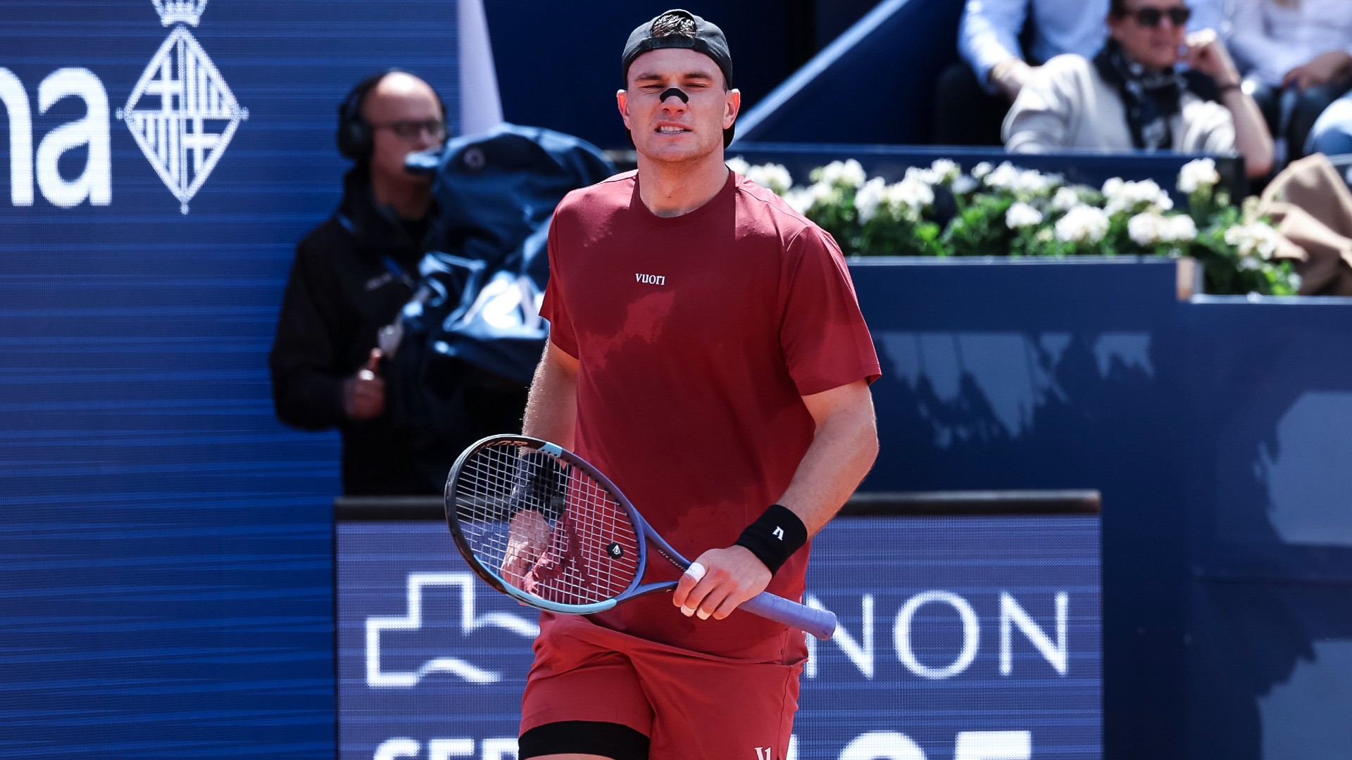 Draper withdraws from Queen's