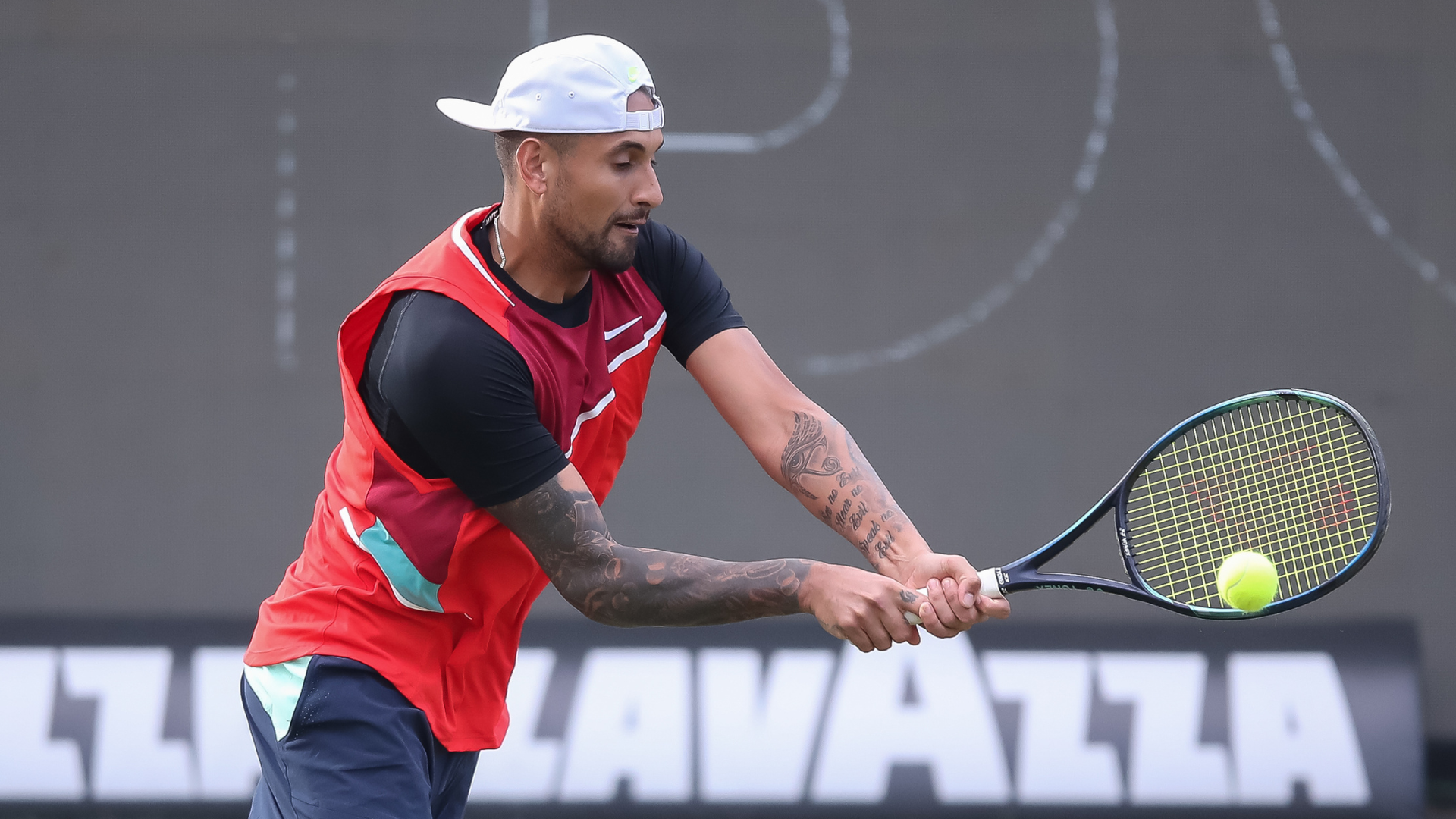 Kyrgios wins Stuttgart opener