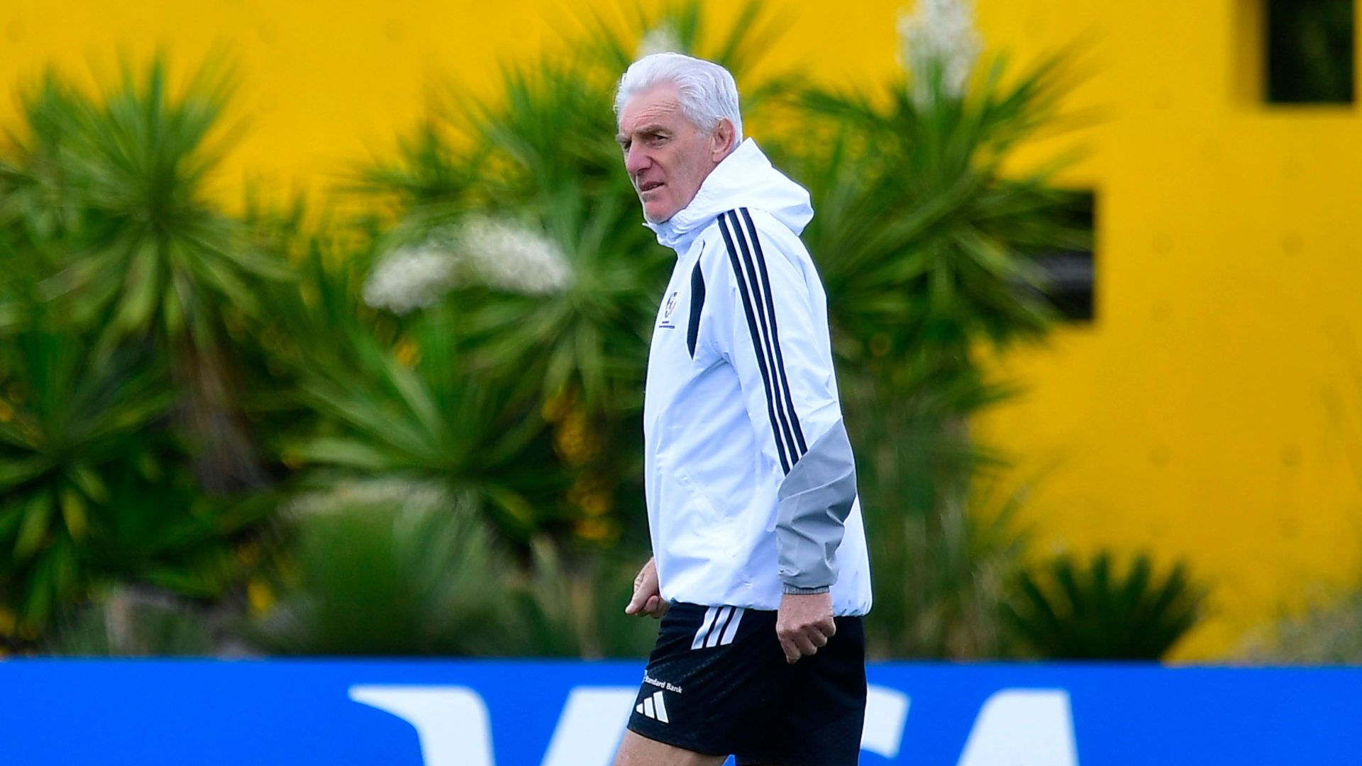 Broos: South Africa must be at best
