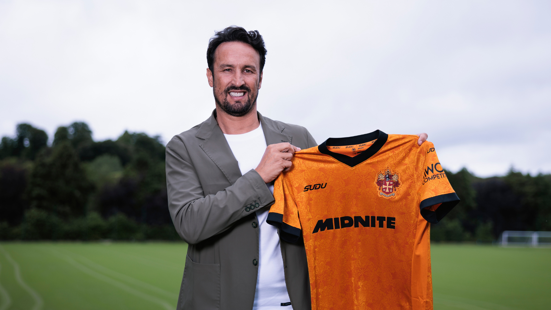 Peixoto named new Wolves head coach