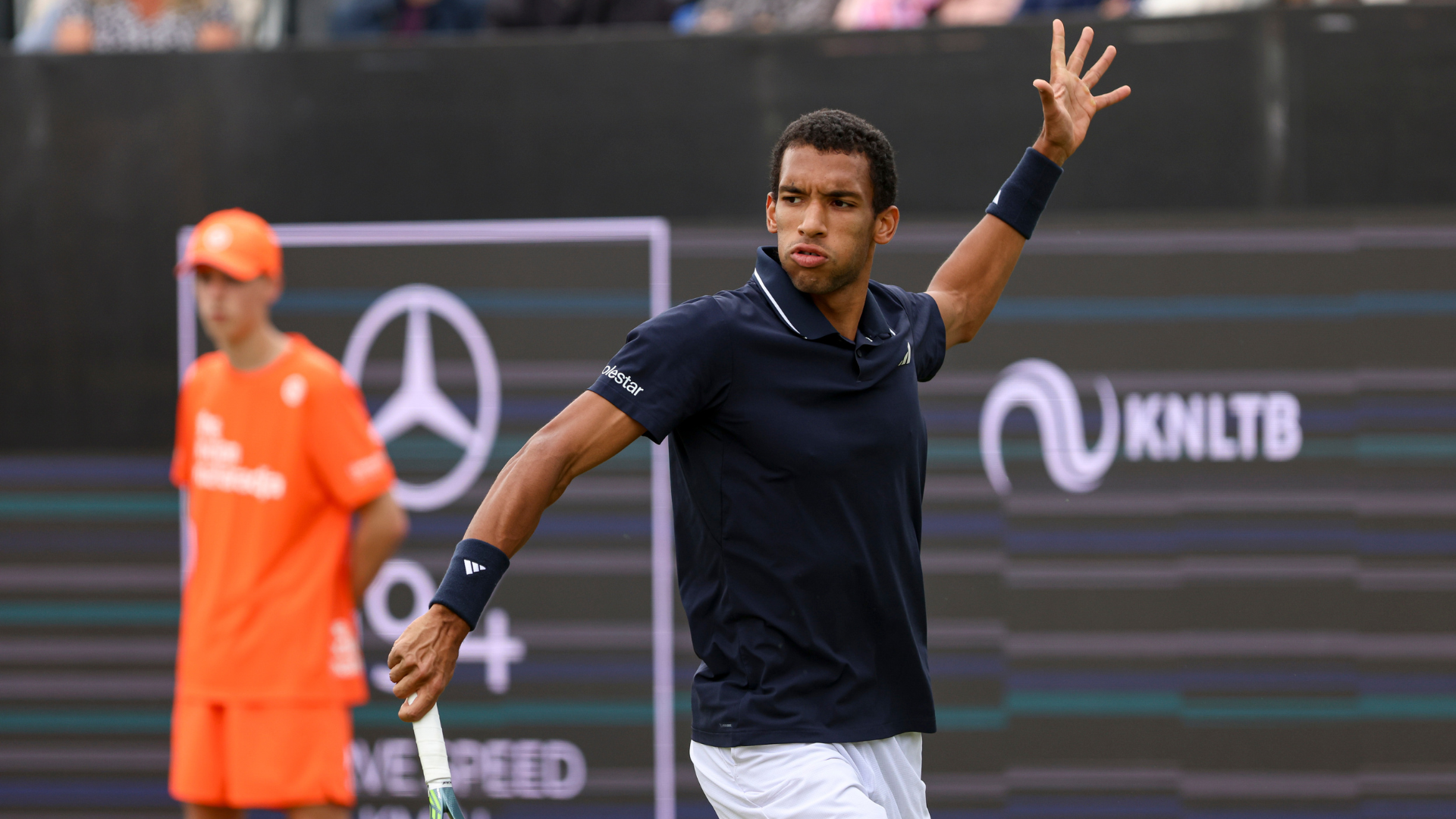 Auger-Aliassime into Halle Open R2