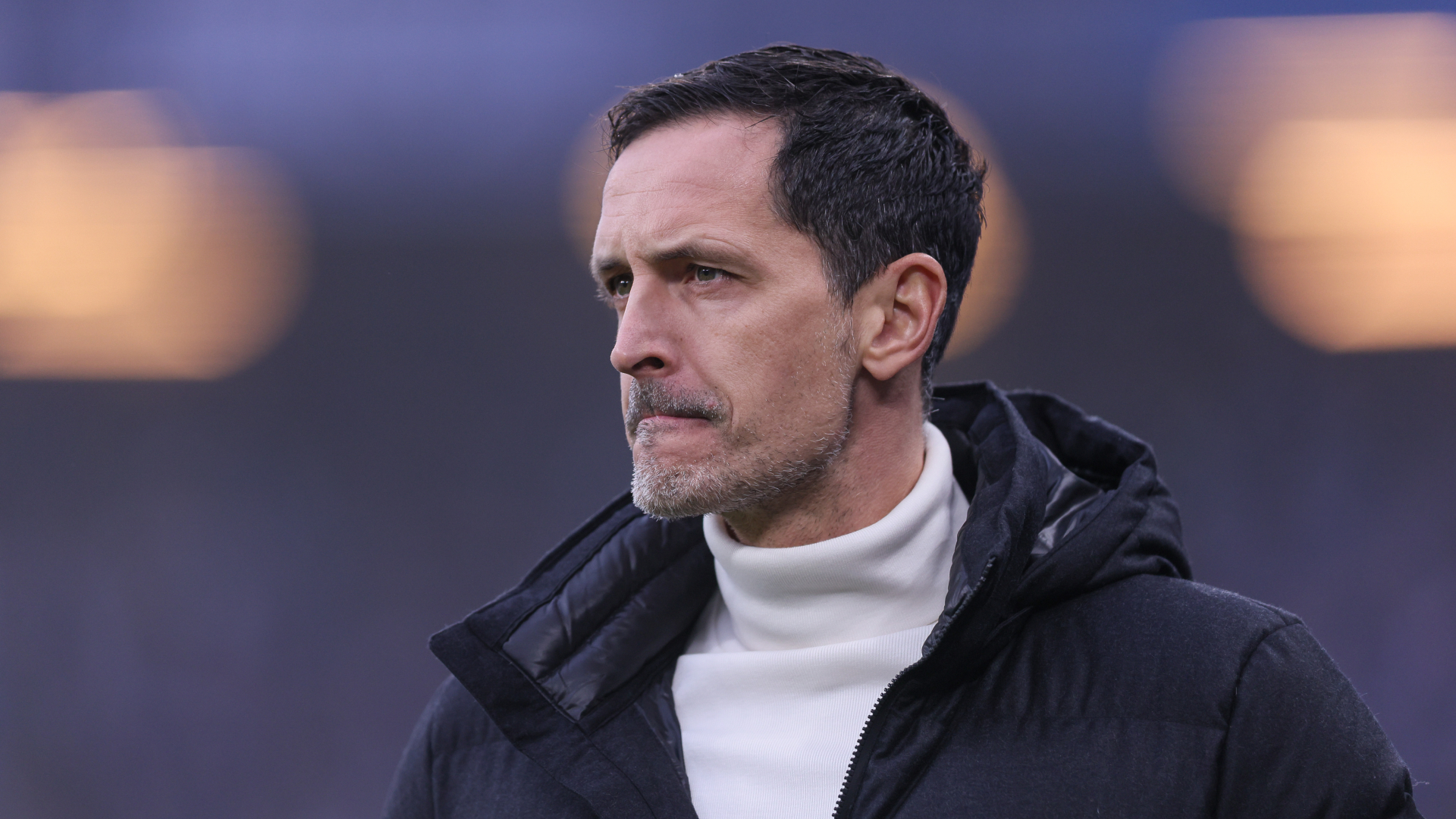 Toppmoller replaces Sage at Lens