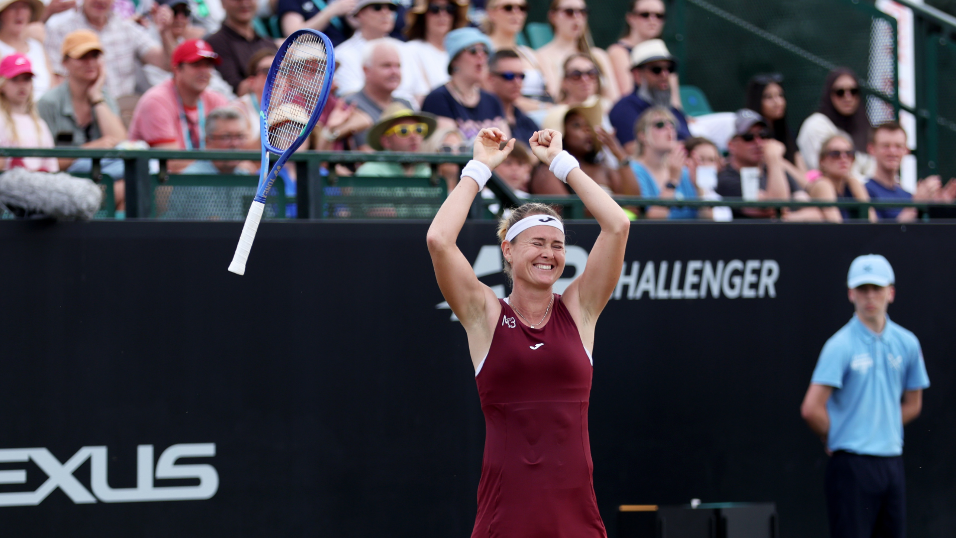 Bouzkova wins Nottingham Open title