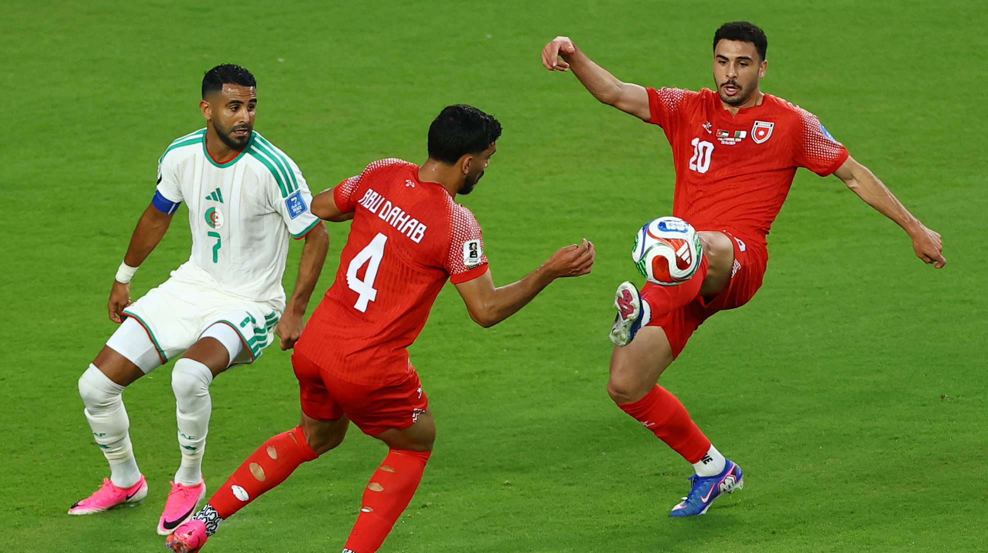 الأردن 0 - 0 الجزائر