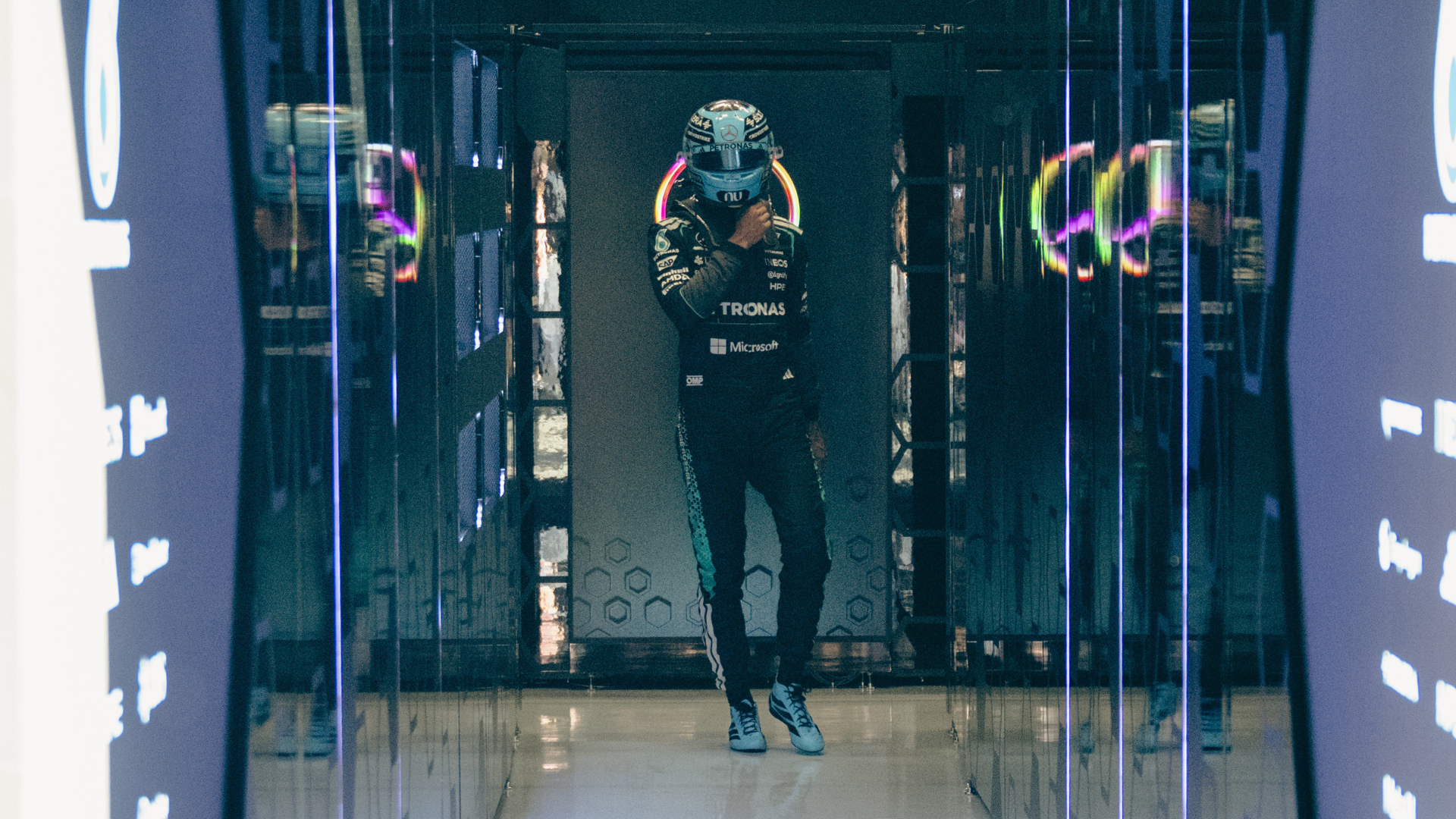 Russell: McLaren pace concerning