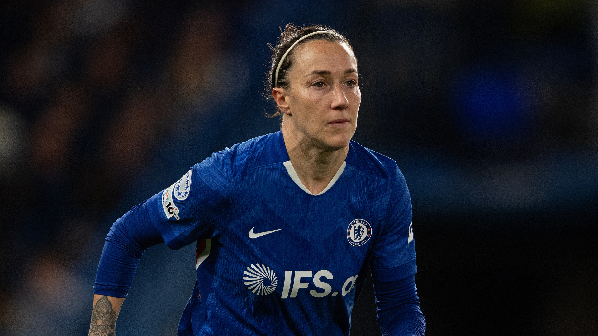 Bronze signs new Chelsea deal