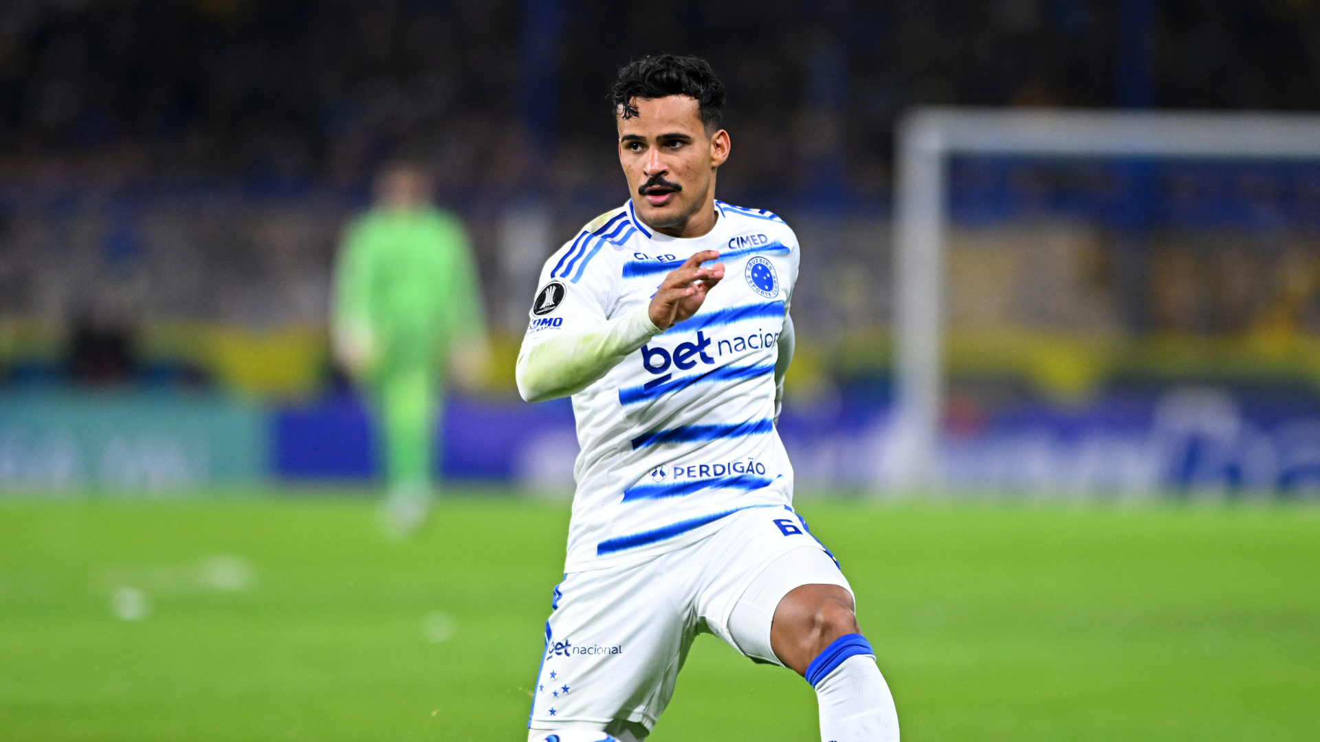 Kaiki joins Como on loan