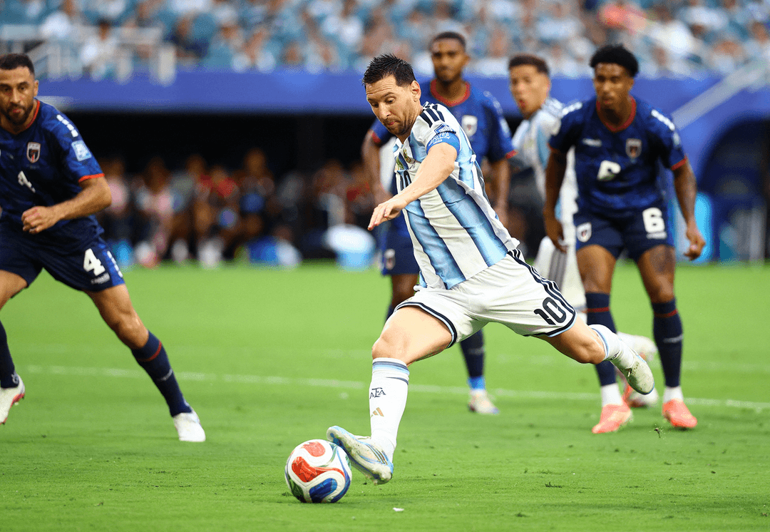 ميسي أول لاعب يخوض 30 مباراة في كأس العالم