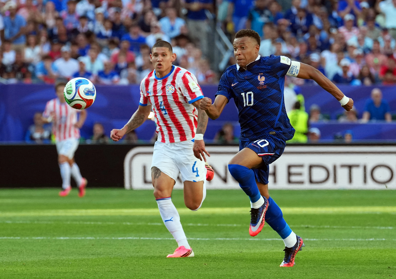 Paraguay v France
