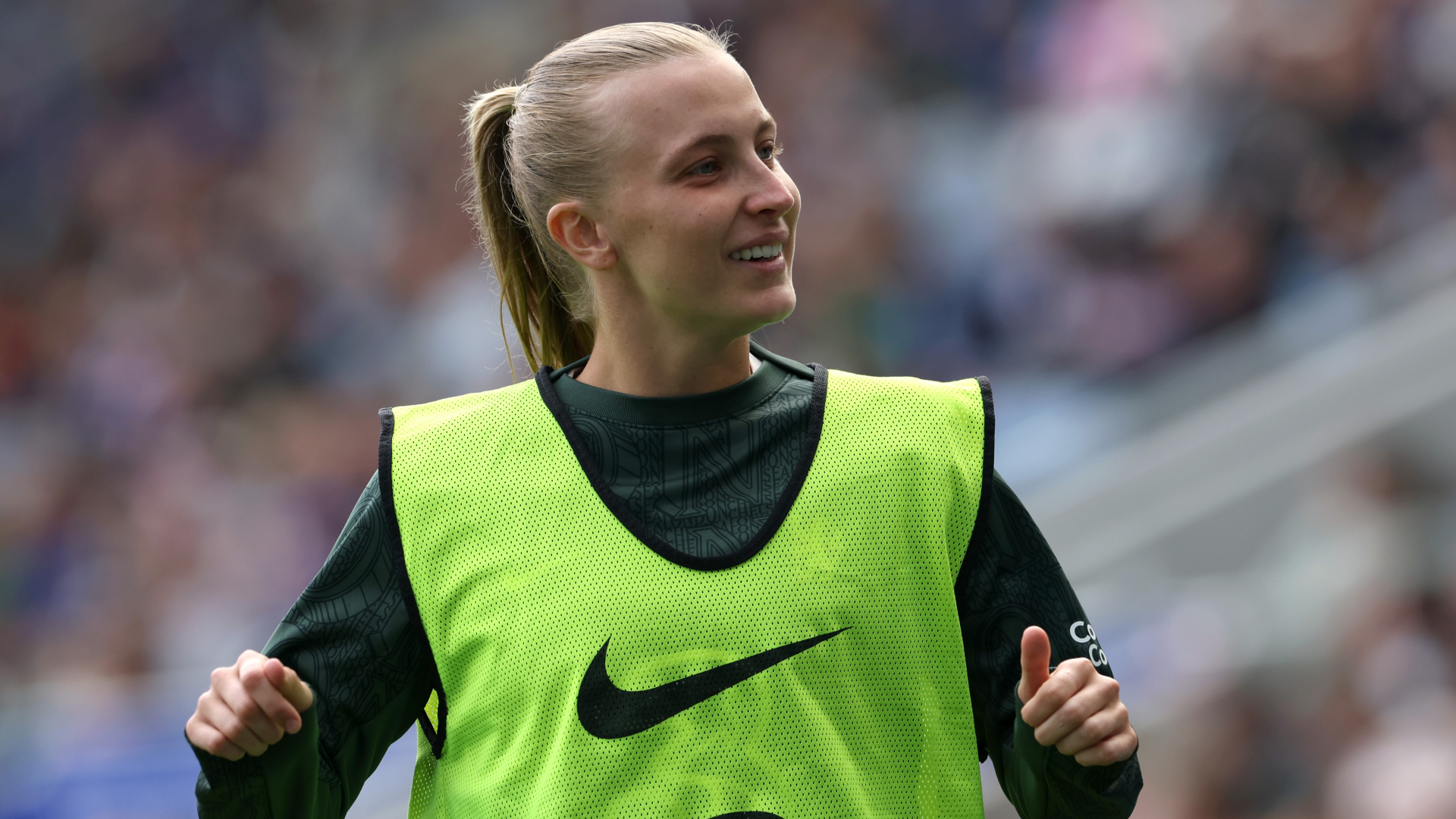 Beever-Jones pens Chelsea extension