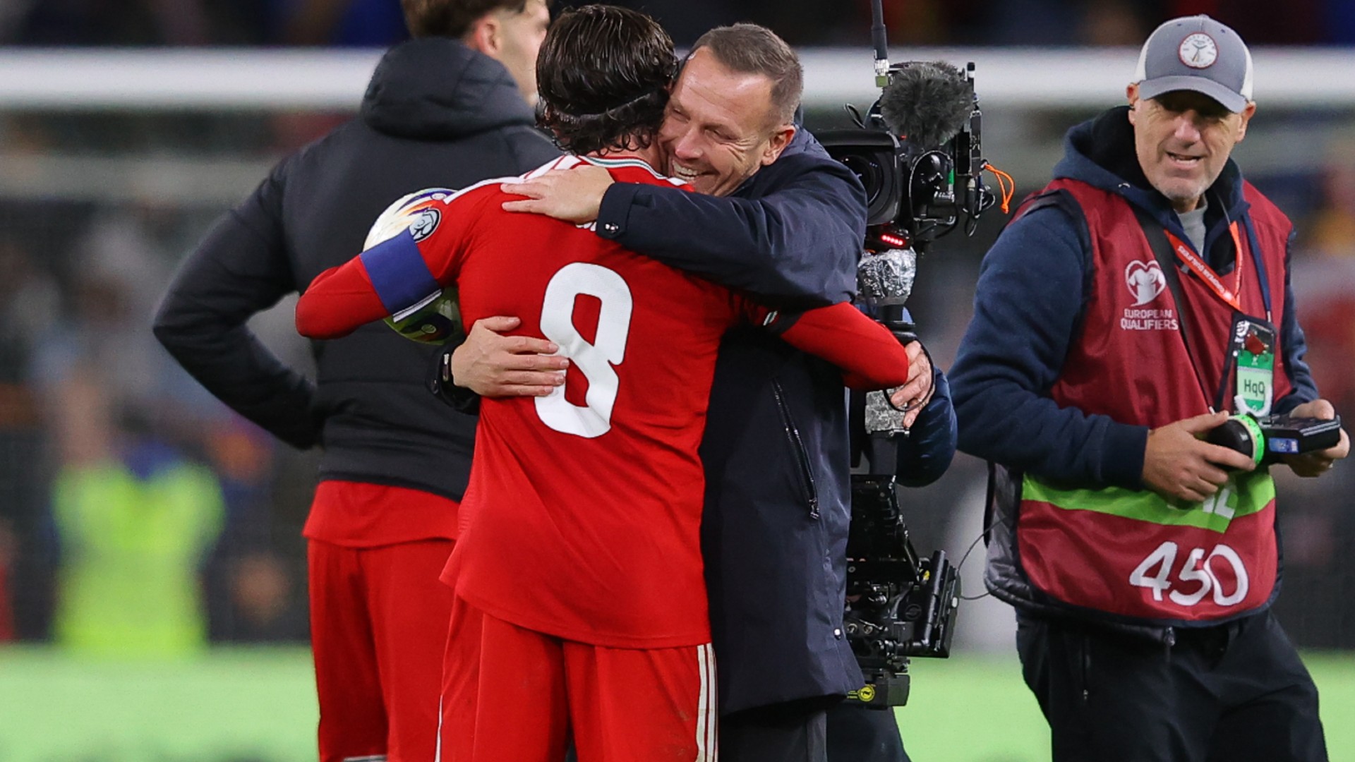 Wilson happy with Bellamy stay