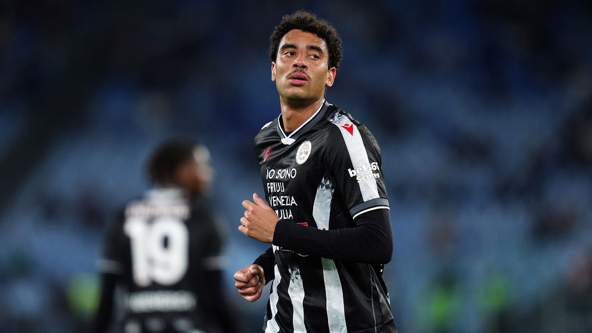 Fiorentina make Atta record signing