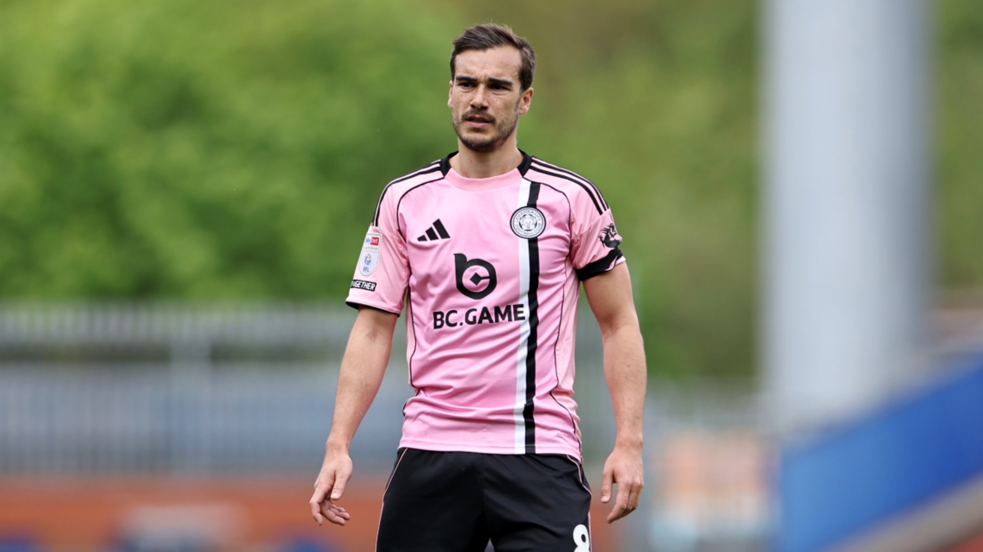 Winks leaves Leicester