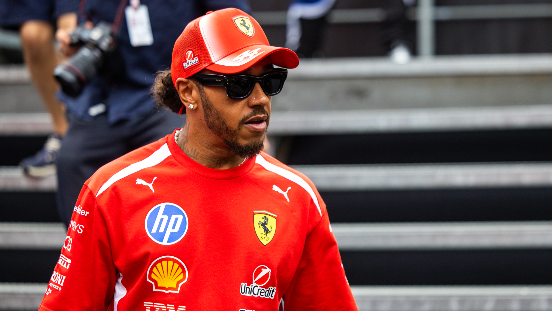 Hamilton: Mercedes should be clear