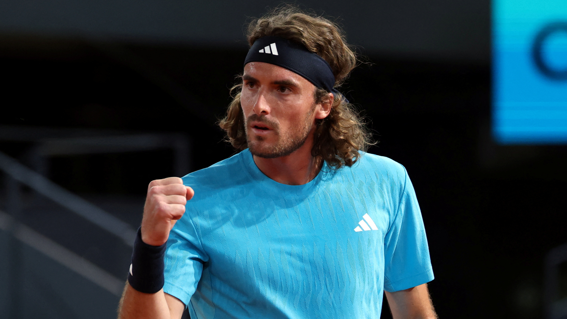 Tsitsipas ends 17-month final wait