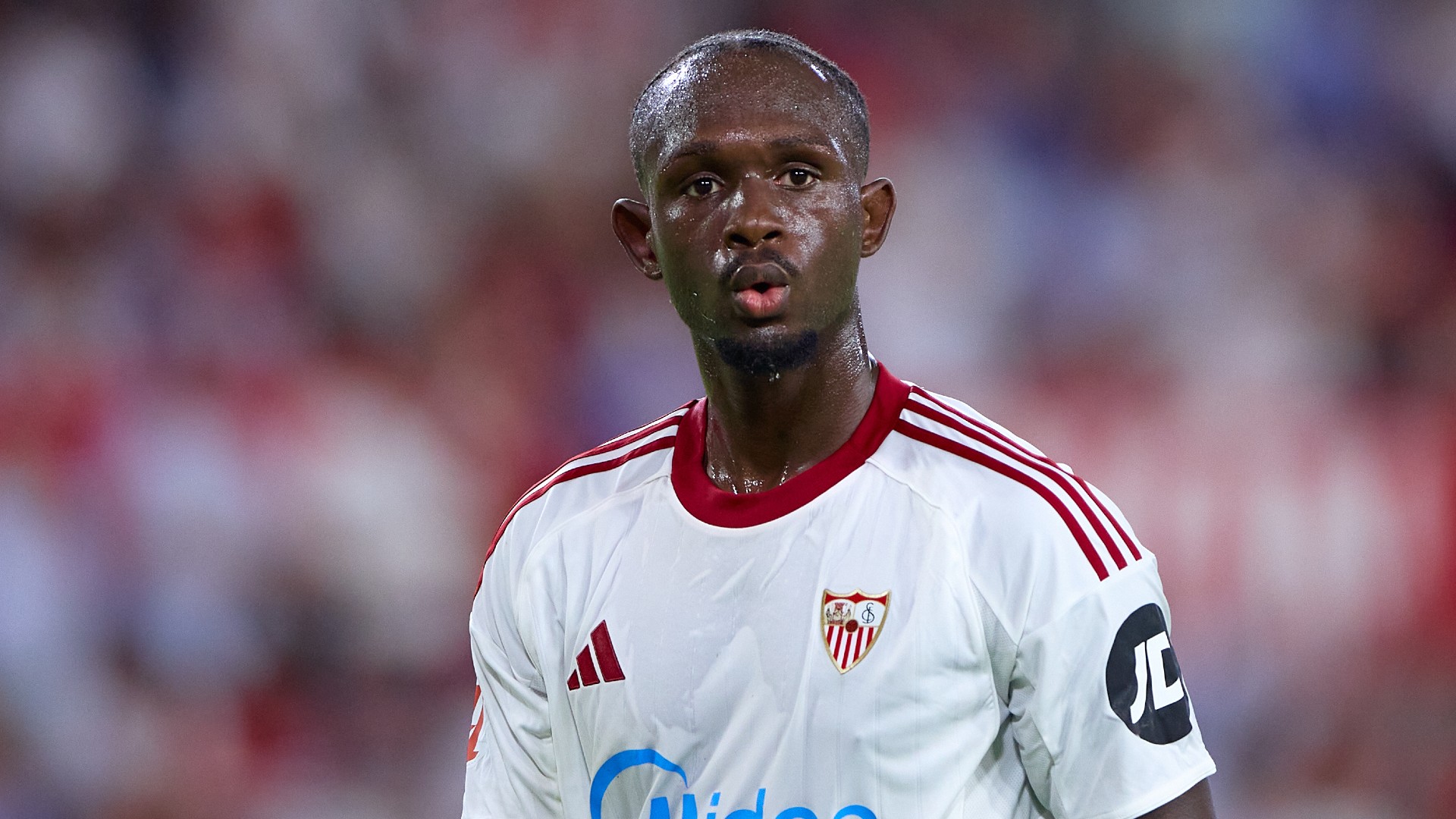 Nianzou signs for Lille