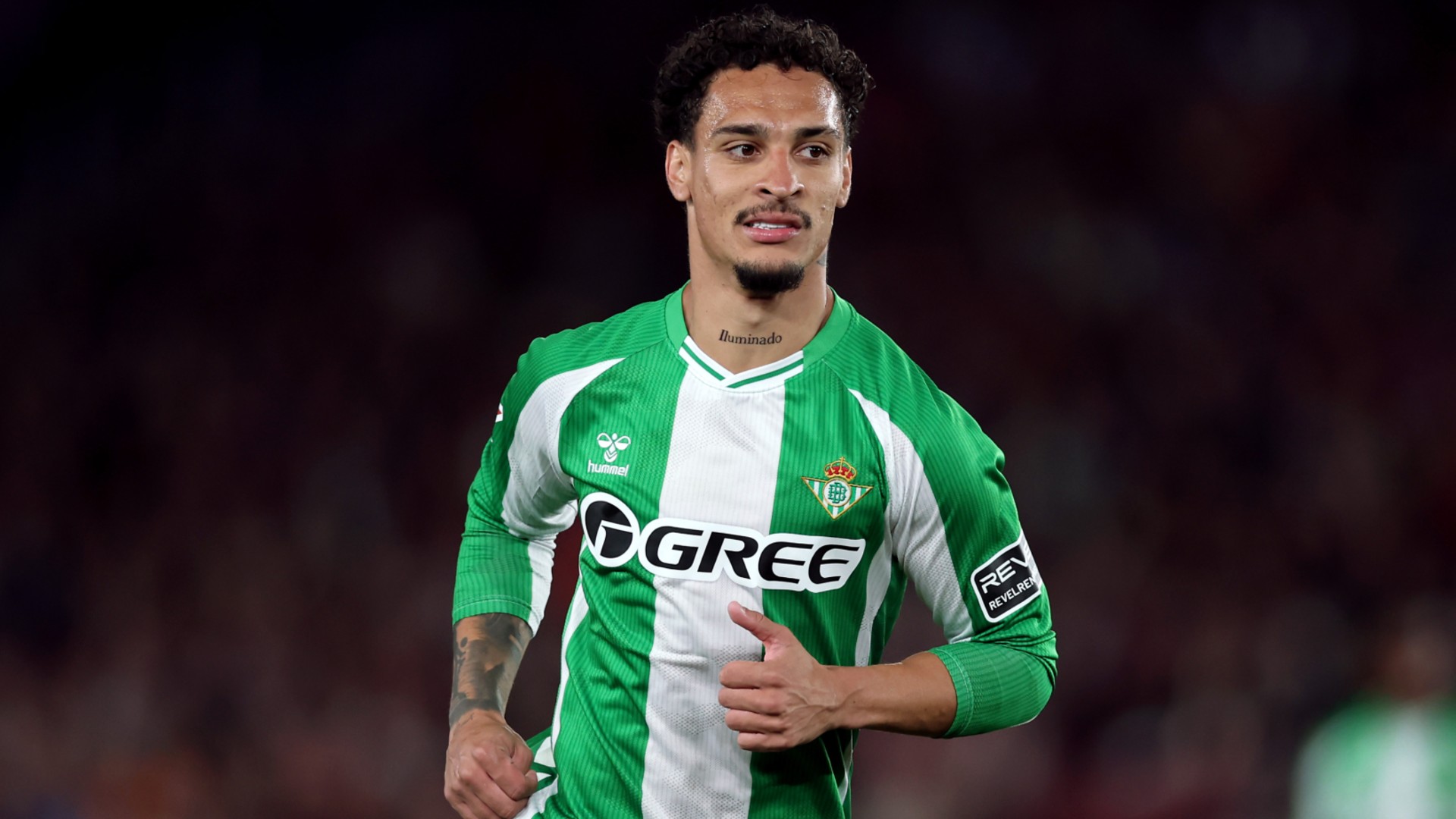 Antony backs reasons for Betis stay