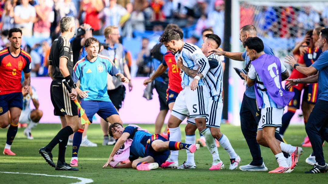 Luis de la Fuente slams Argentina player conduct as FIFA opens probe