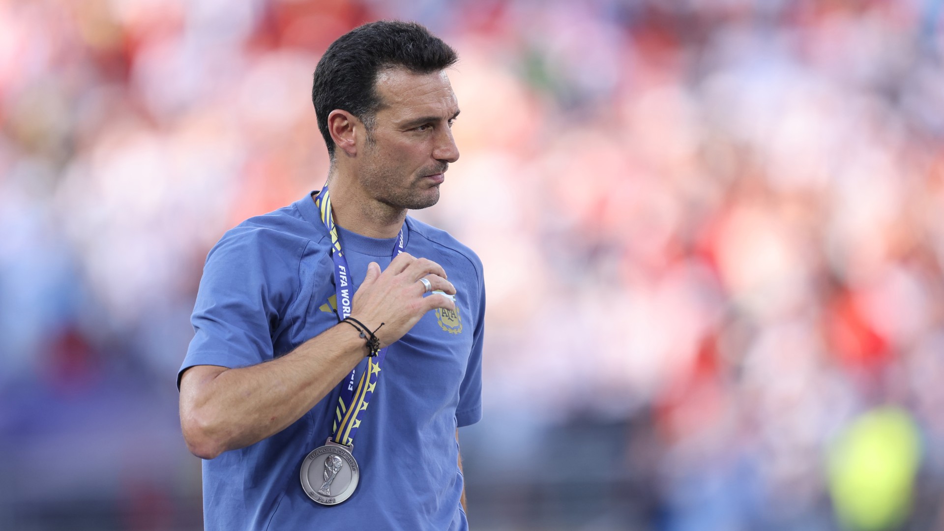 Scaloni hits back at critics