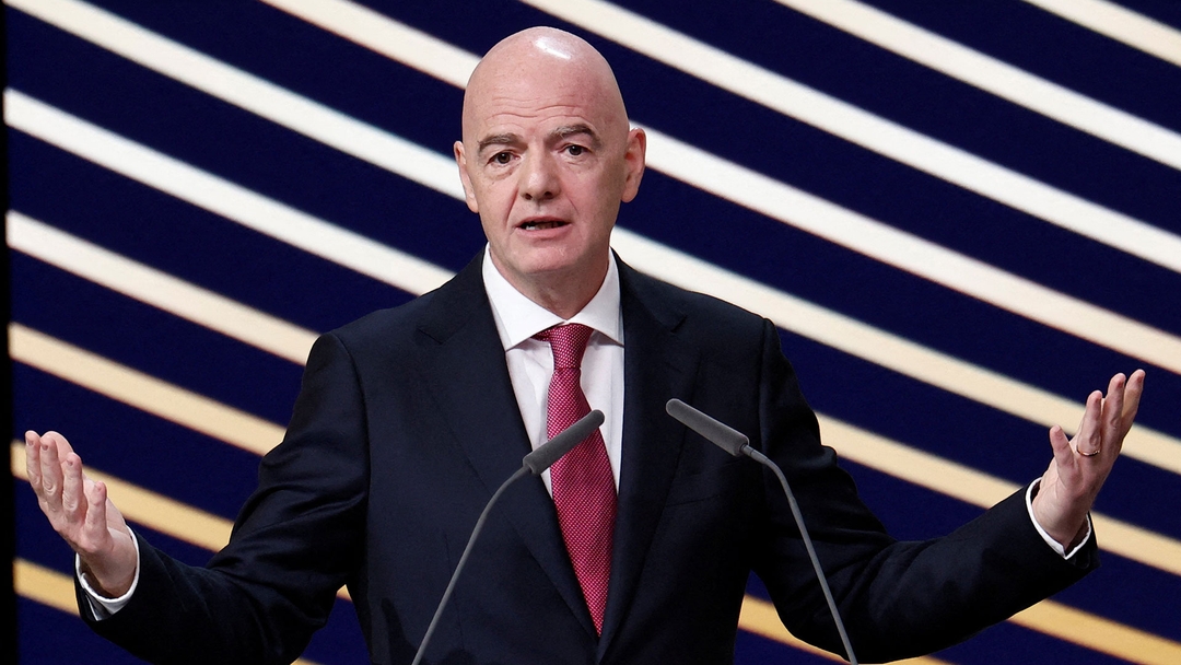 Infantino's adviser quits as FIFA crisis deepens