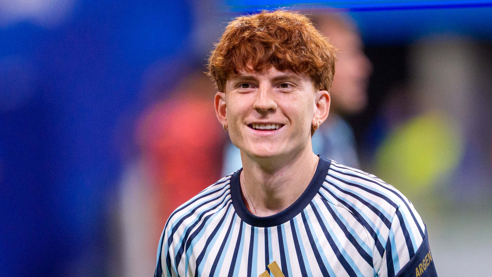 Chelsea sign Argentina's Barco