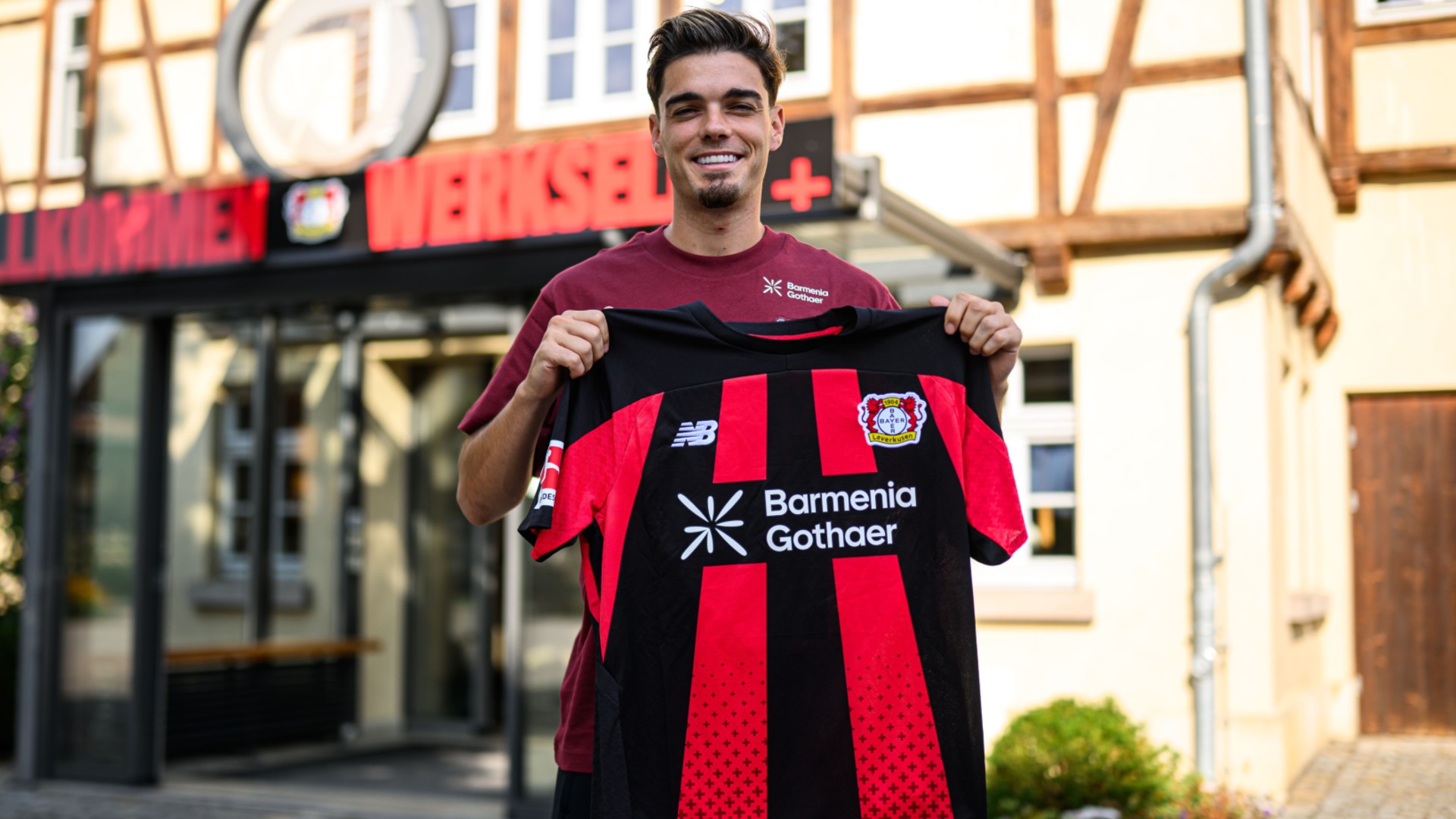 Leverkusen sign Napoli's Gutierrez
