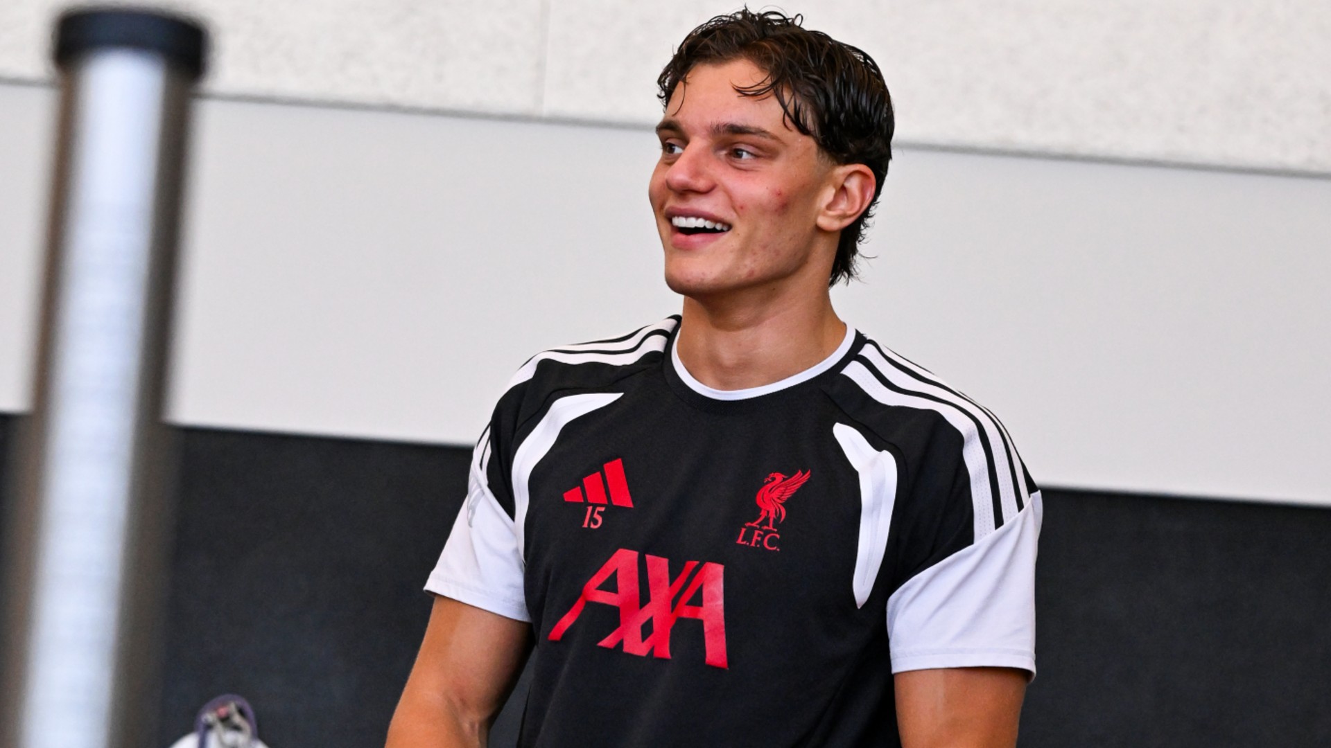 Leoni raring to go at Liverpool