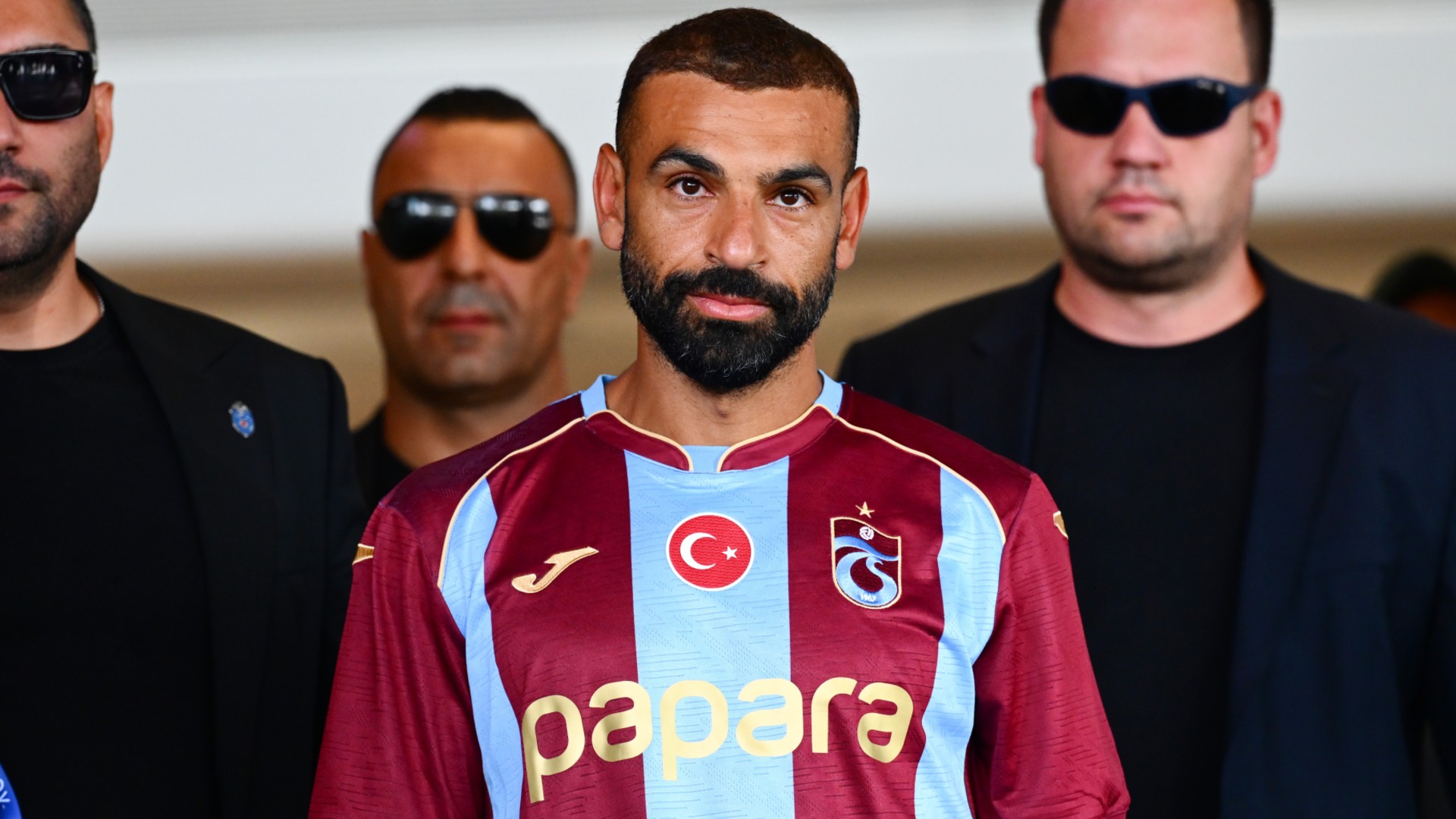 Salah signs for Trabzonspor