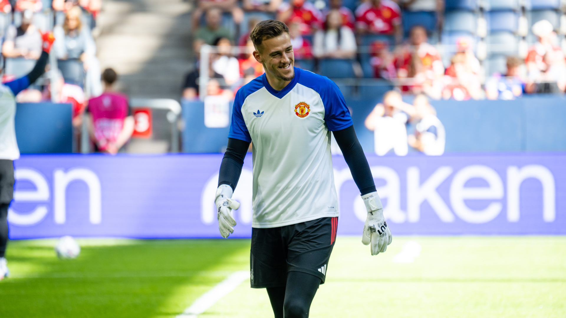 Vitek completes Middlesbrough move
