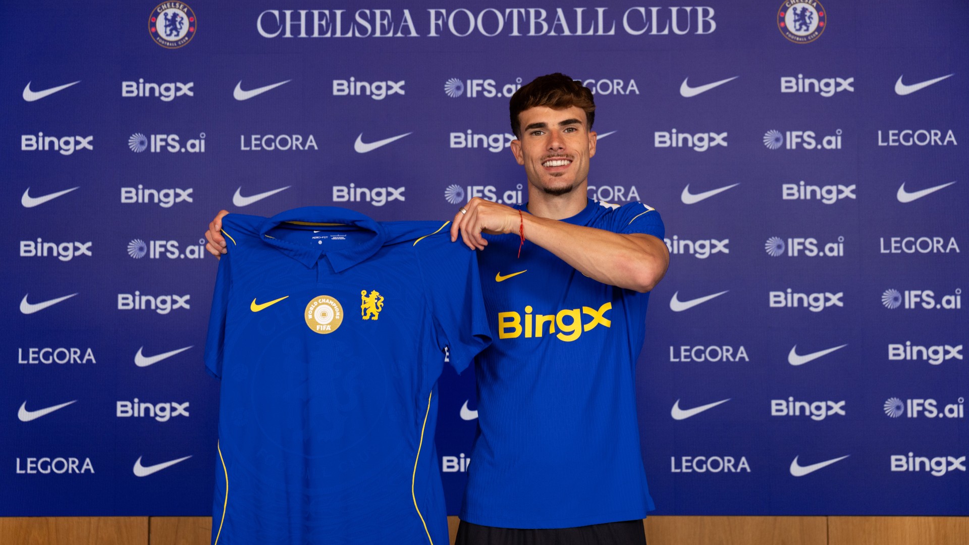 Chelsea sign Chavarria