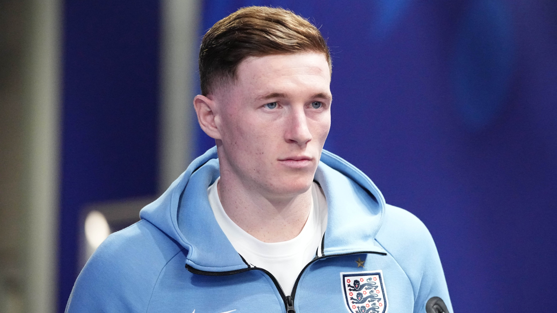 Anderson eager to start with trophy