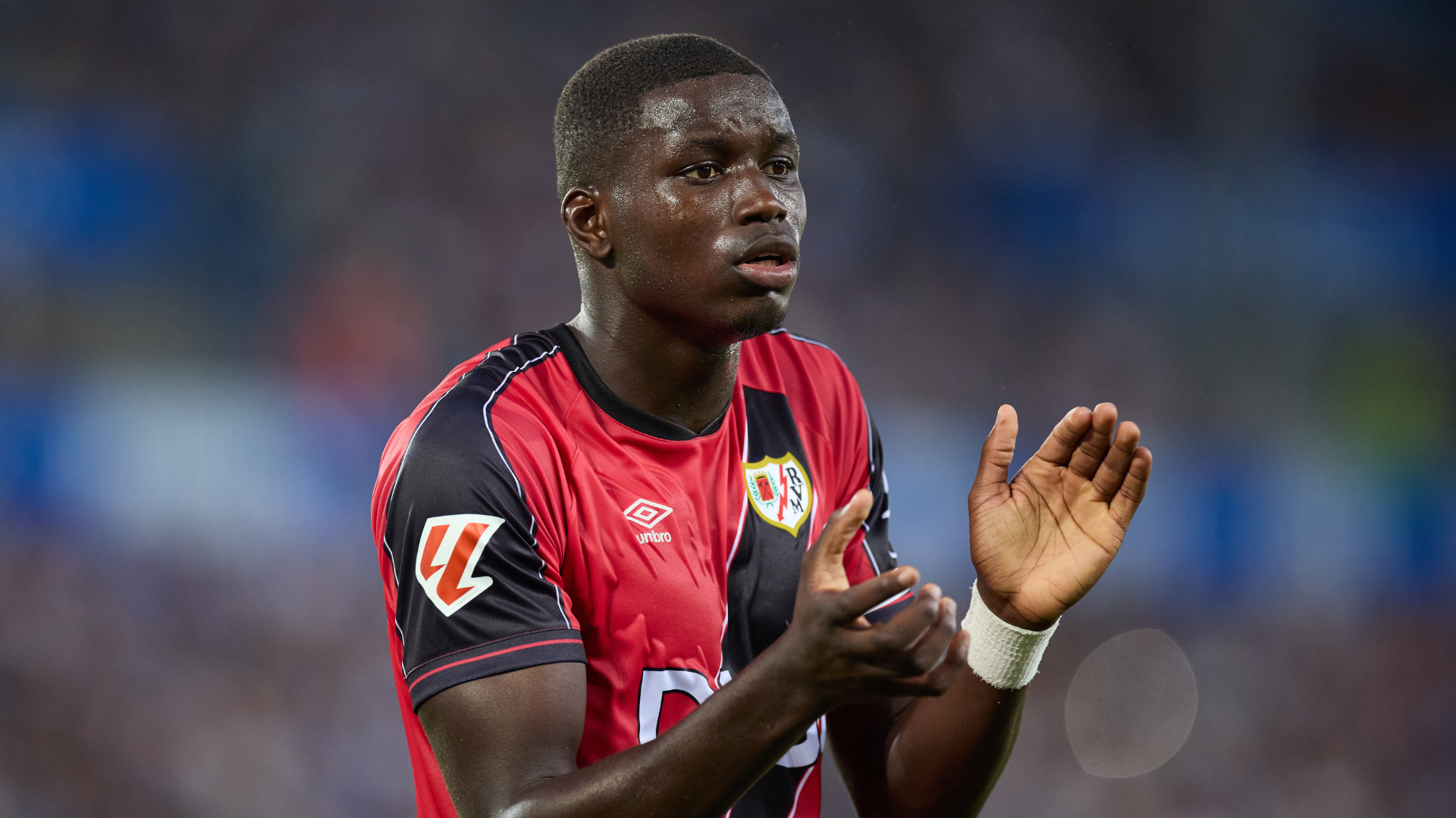 Mendy joins Hull in record deal