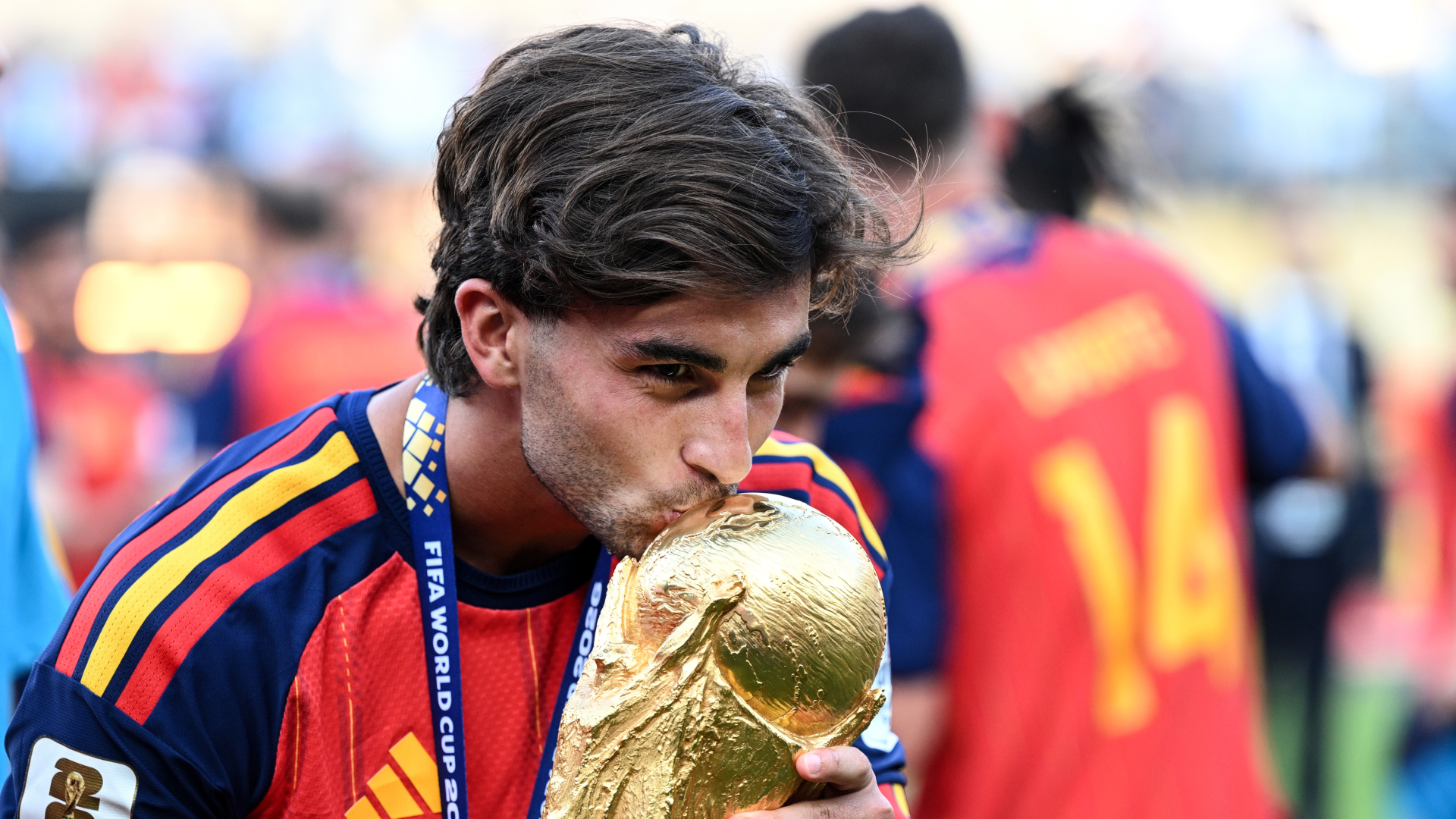 Ferran Torres leaves Barca for PSG