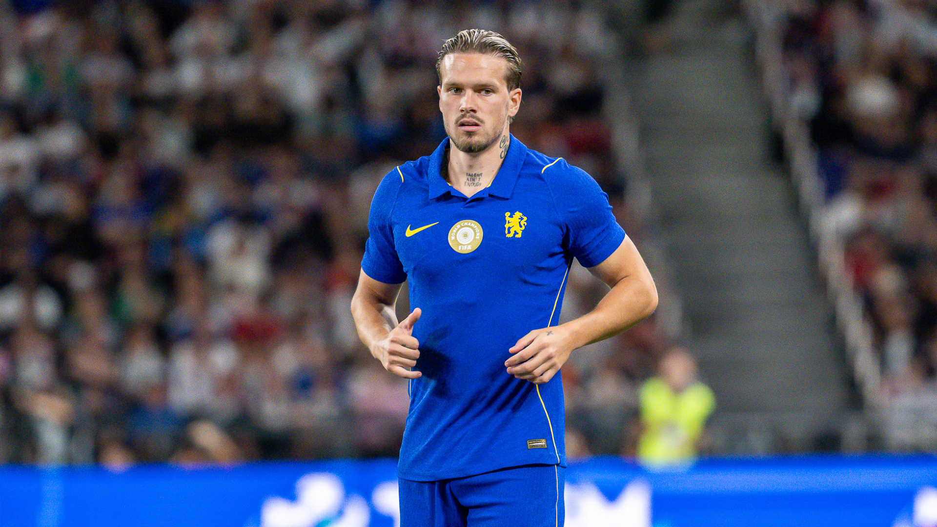 Farke: Leeds need players