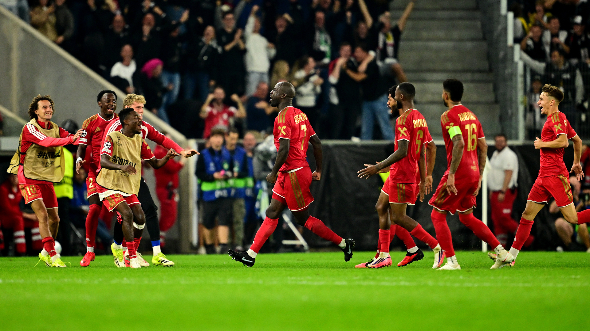 Report: LASK 5-1 Celtic (5-4 agg)