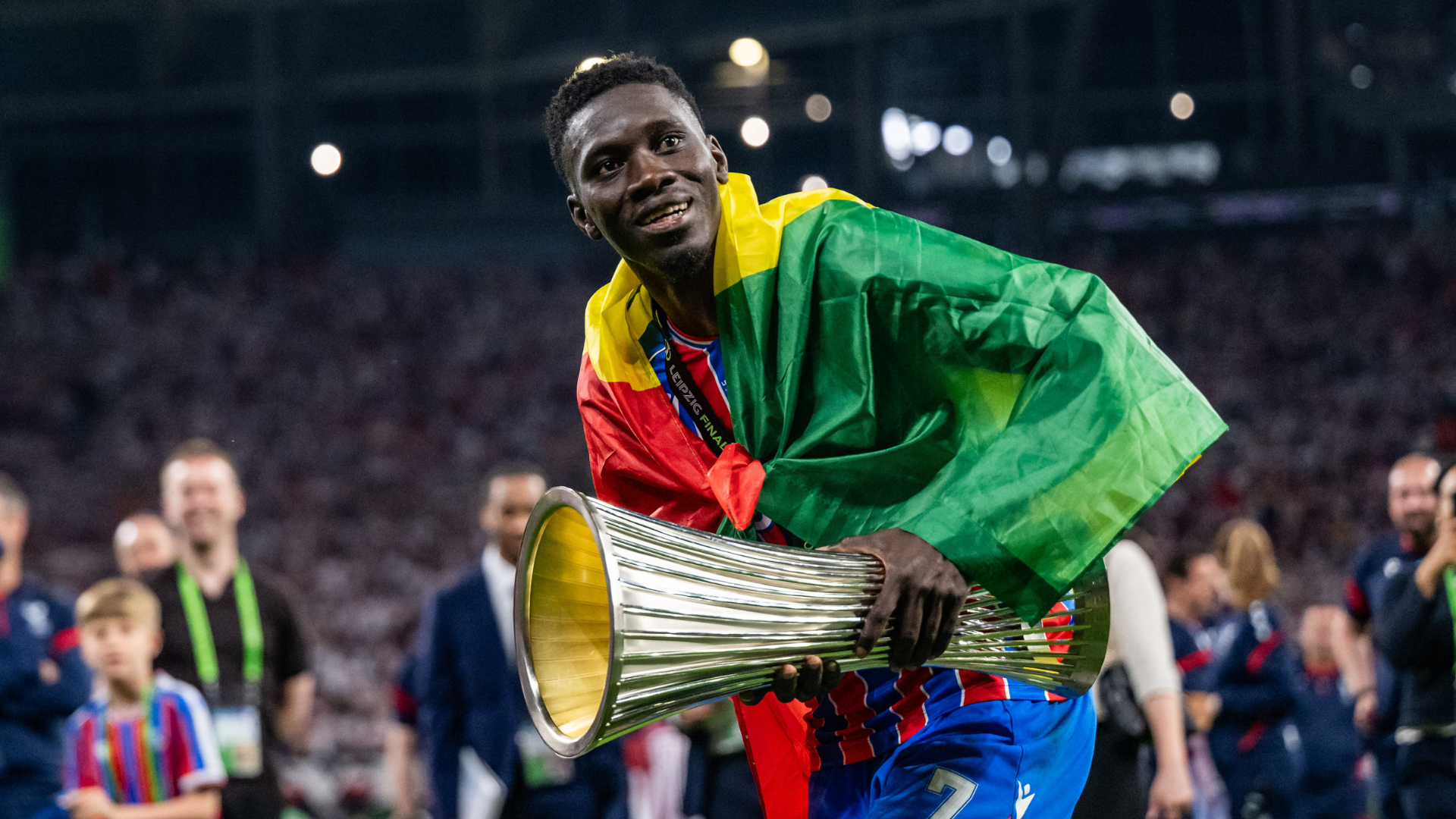 Sage: Sarr is with Palace