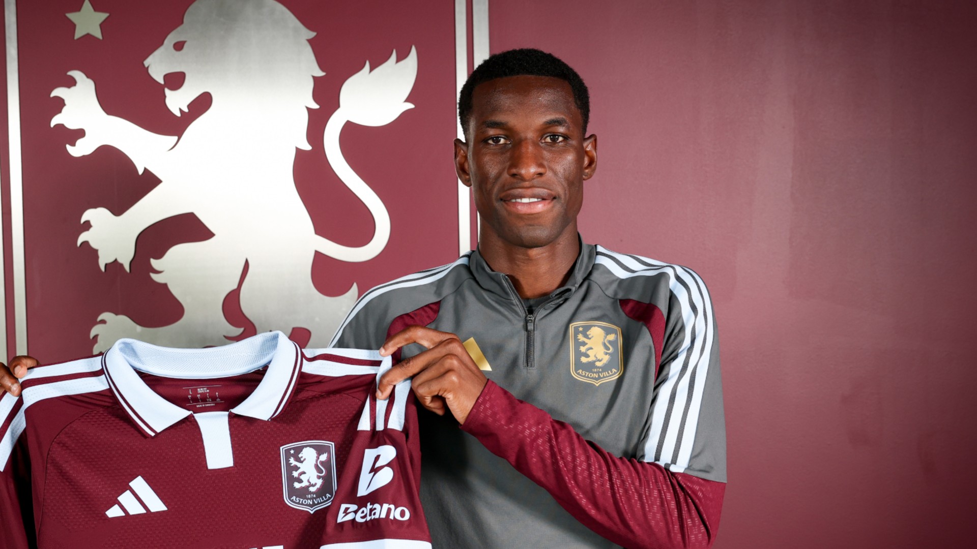 Villa sign Jackson from Chelsea