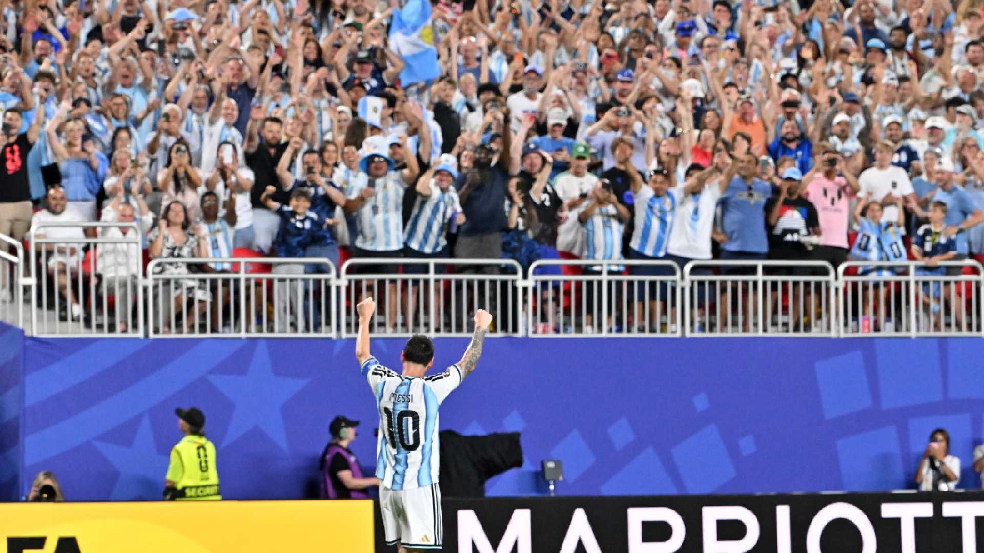 Hôm nay, cả đất nước Argentina làm điều đặc biệt để tri ân Messi 1 1788390786605 ad76f0b6 3d78 4849 b67a 4dce80eae597