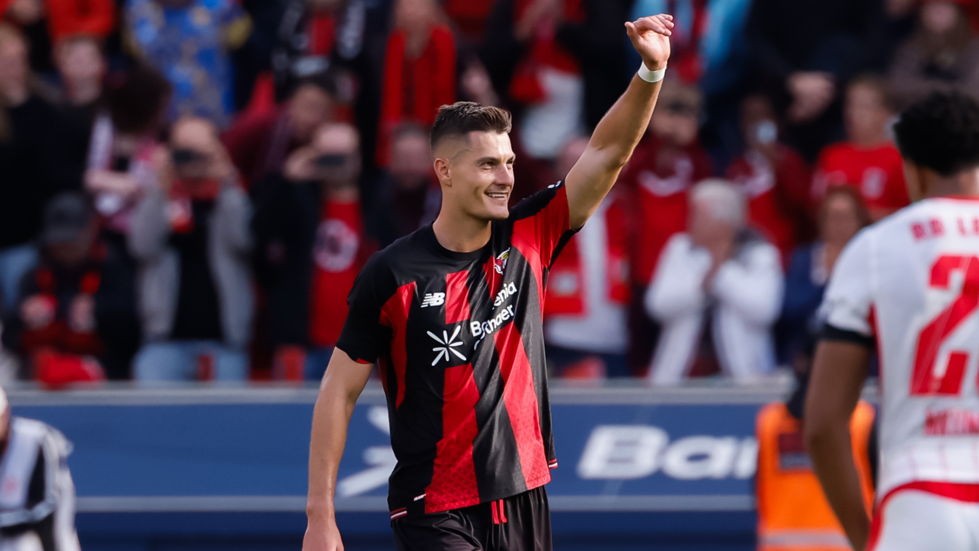 Schick: Wrong time for break