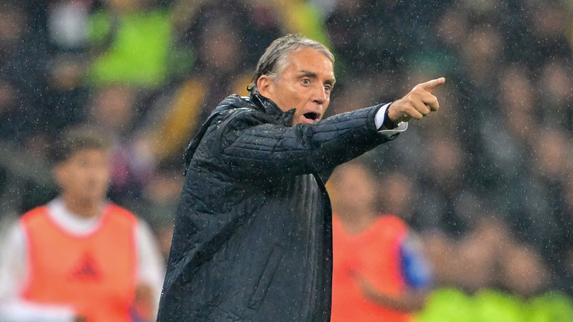 Mancini switches focus to France