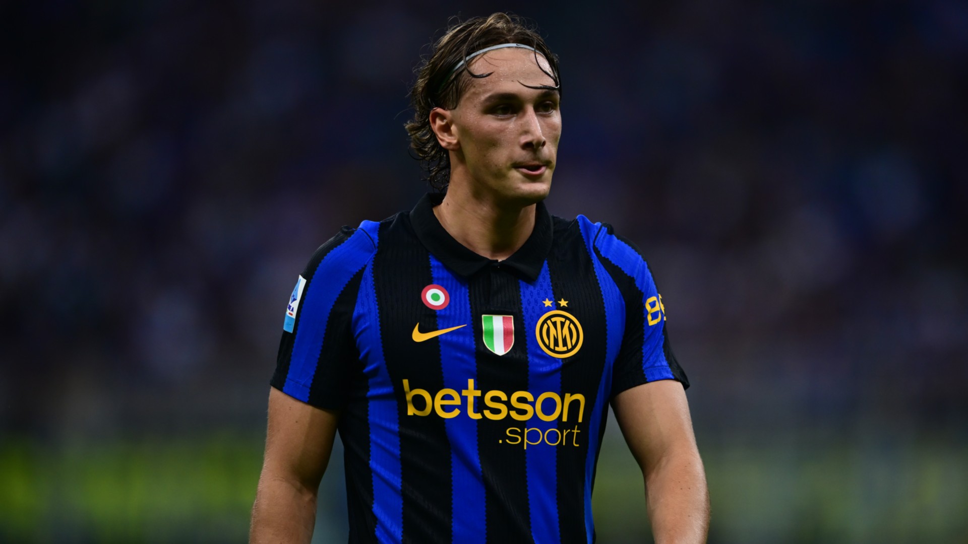 Chivu praises unselfish Esposito