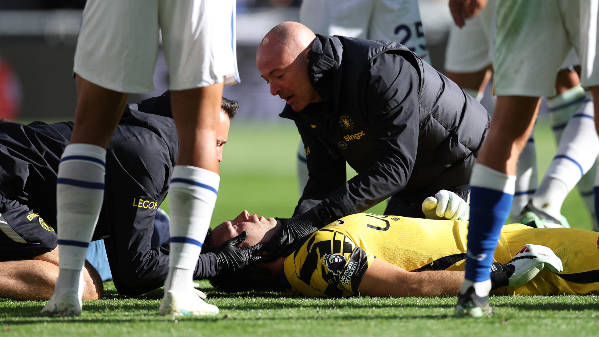 Chelsea's Martinez fractures jaw