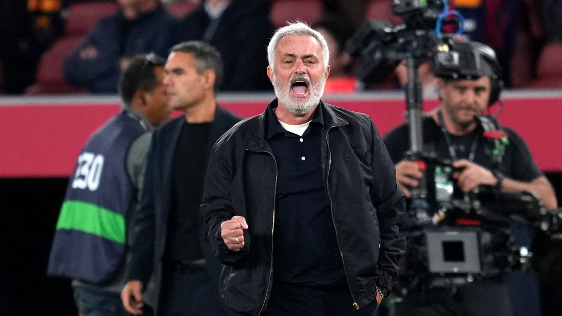 Mourinho wants title challenge