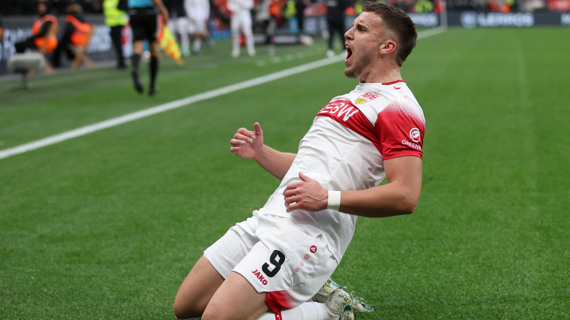 Report: Leverkusen 2-4 Stuttgart